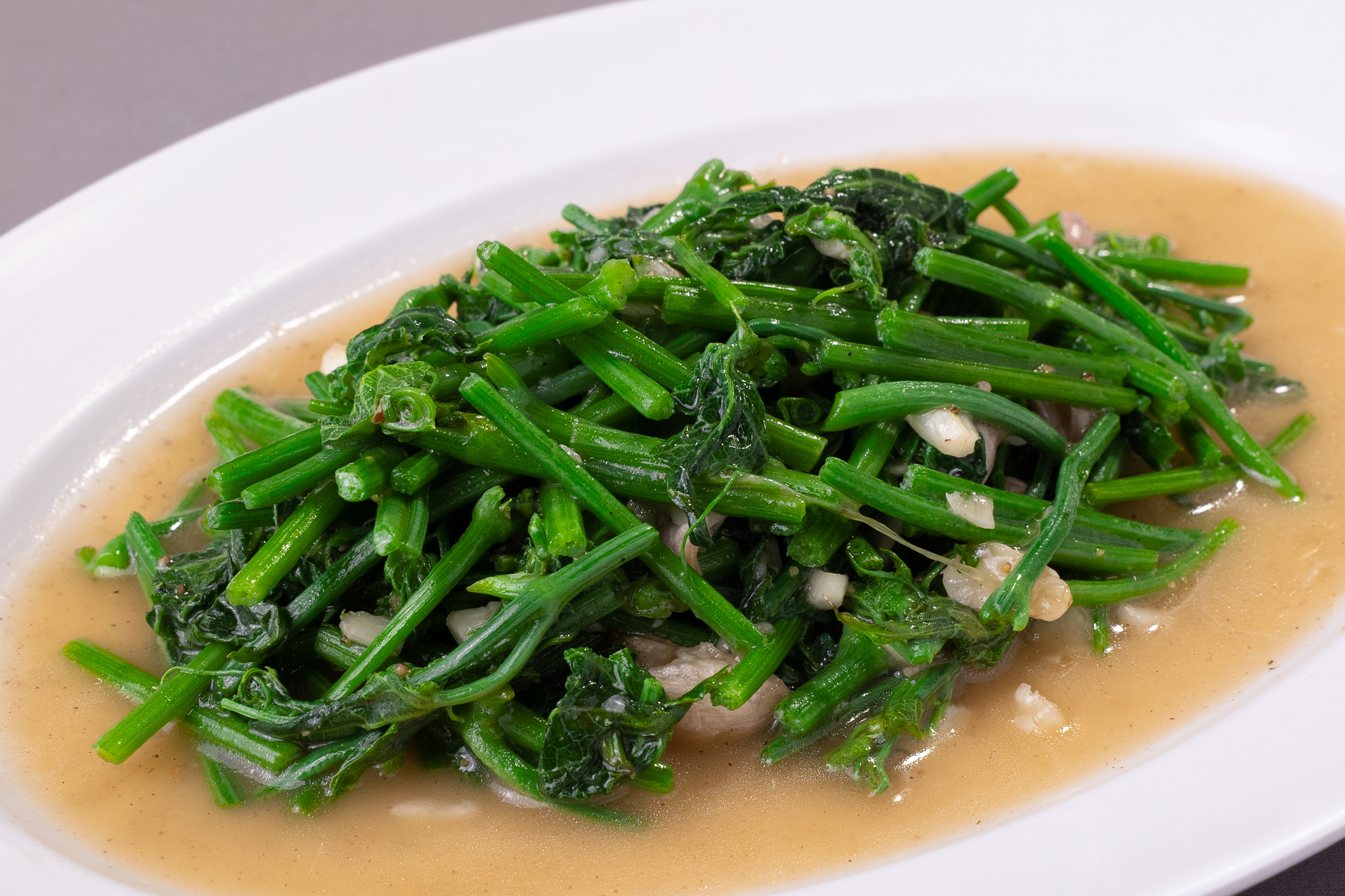 ยอดมะระผัดน้ำมันหอย